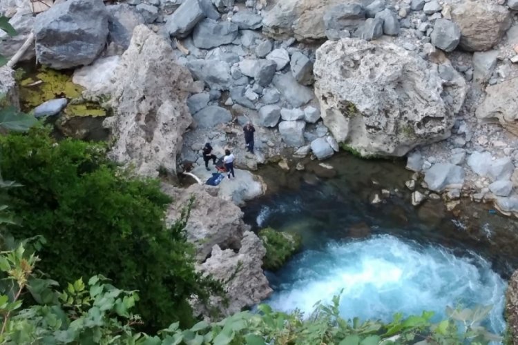 Adana'da 13 yaşındaki kız &ccedil;ocuğunun kahreden &ouml;l&uuml;m&uuml;