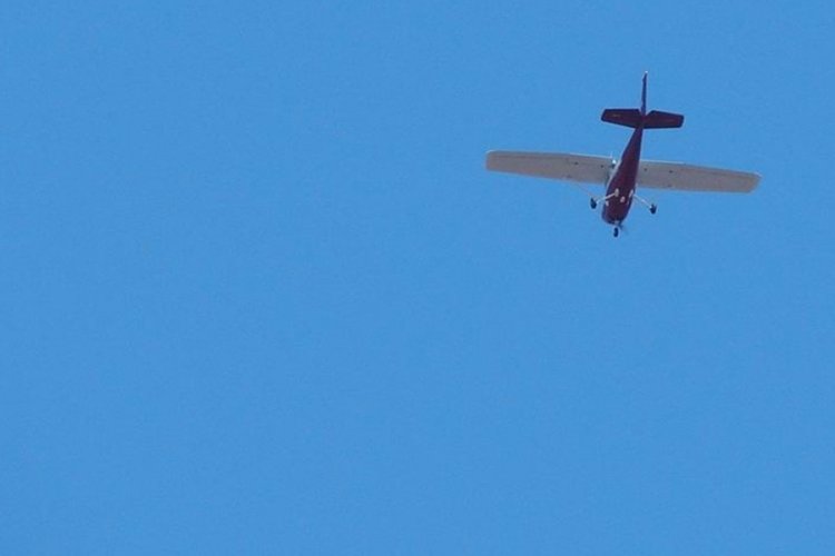 Almanya'da dehşet: U&ccedil;ak d&uuml;şt&uuml;, i&ccedil;indeki 2 kişi &ouml;ld&uuml;