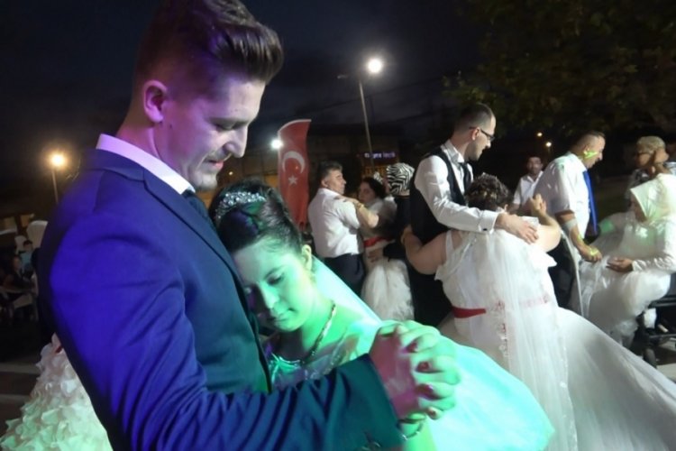 Bursa'da bambaşka bir d&uuml;ğ&uuml;n