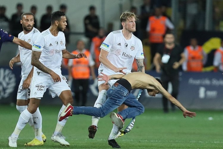 Beşiktaş'tan Josef De Souza a&ccedil;ıklaması