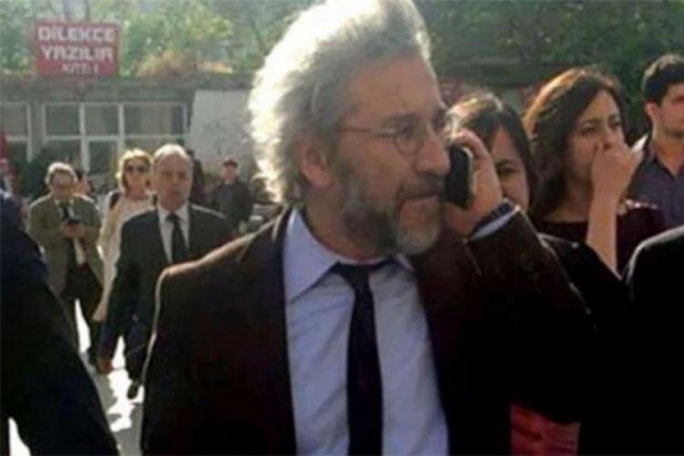 Can D&uuml;ndar hakkında 'Cumhurbaşkanına hakaret' soruşturması