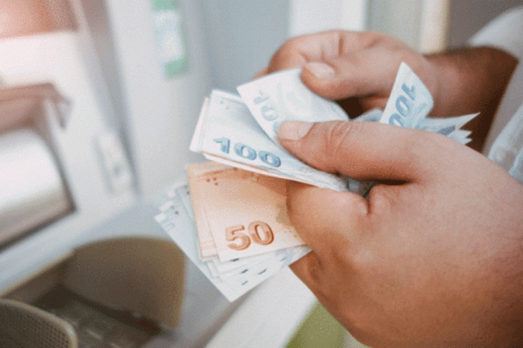 Memur ve emekliye şimdiden zam g&ouml;r&uuml;nd&uuml;