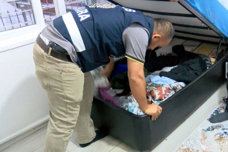 Başkent'te Yahyalar Grubu'na operasyon: 11 g&ouml;zaltı