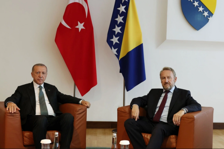 Cumhurbaşkanı Erdoğan, İzzetbegovi&ccedil; ile bir araya geldi