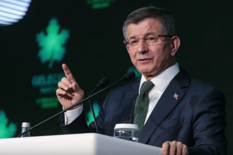 Davutoğlu'dan "6'lı masa dağılır mı?" sorusuna cevap