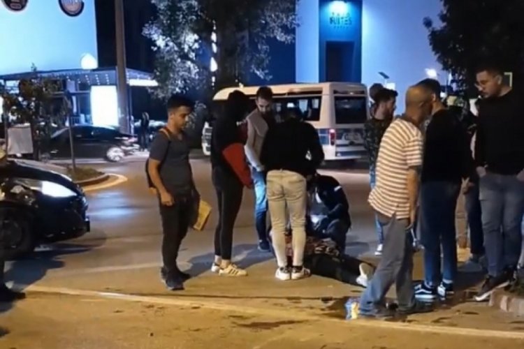 Bursa'da  motosiklet ile otomobil &ccedil;arpıştı