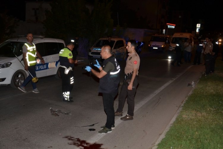 Kahramanmaraş'ta 2 kardeşe &ccedil;arpan otomobil s&uuml;r&uuml;c&uuml;s&uuml; olay yerinden ka&ccedil;tı