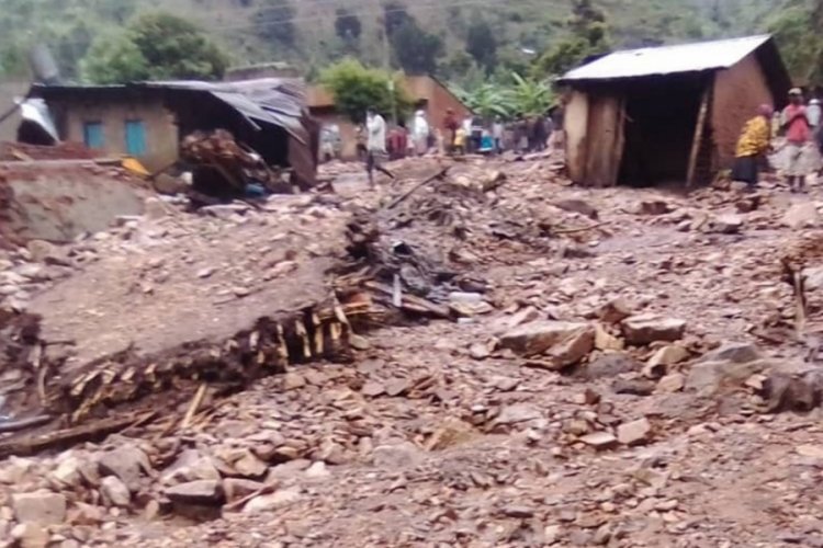Uganda'da toprak kayması: &Ccedil;ok sayıda &ouml;l&uuml; var