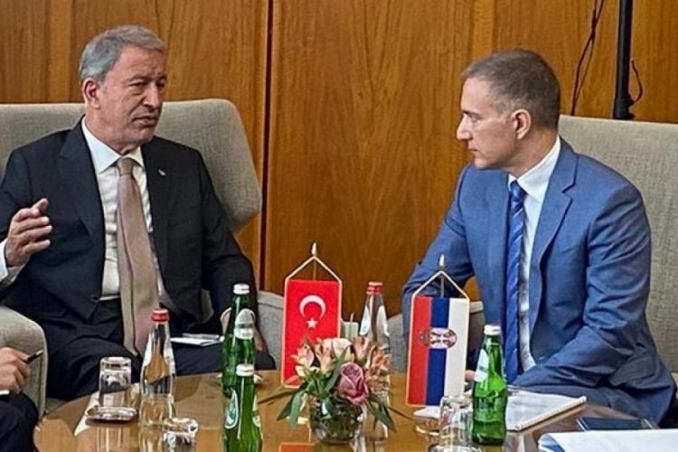 Bakan Akar, Sırbistanlı mevkidaşıyla g&ouml;r&uuml;şt&uuml;