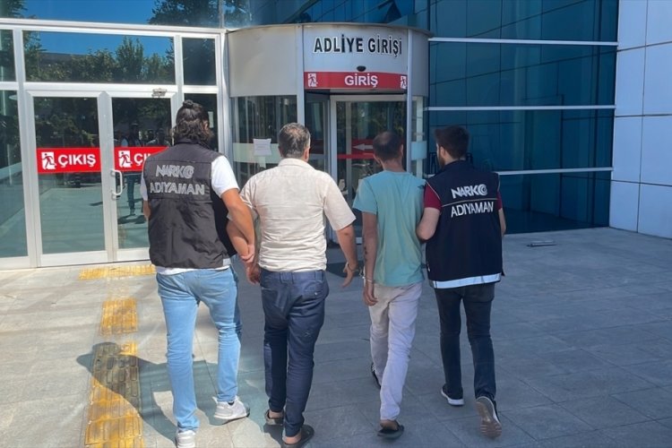 Adıyaman'da uyuşturucu ş&uuml;phelisi 2 kişi yakalandı