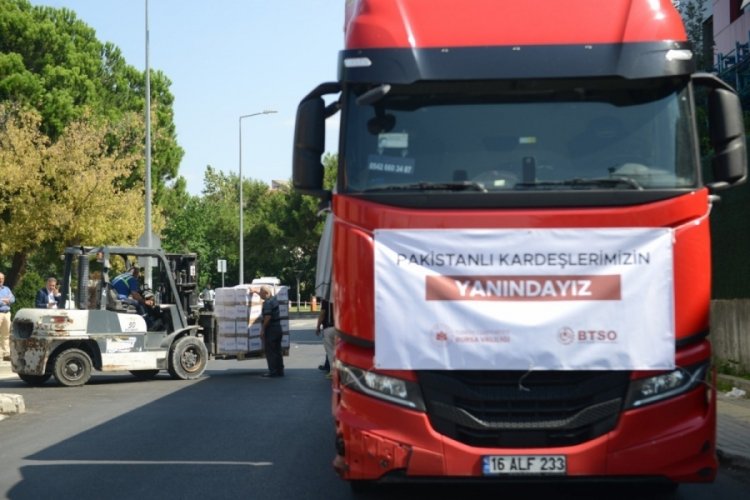 Bursa İş D&uuml;nyası'ndan Pakistan'a 2 tır dolusu destek