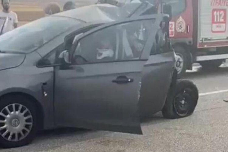 Eskişehir'de kamyon, otomobile &ccedil;arptı! 1 &ouml;l&uuml;, 3 yaralı