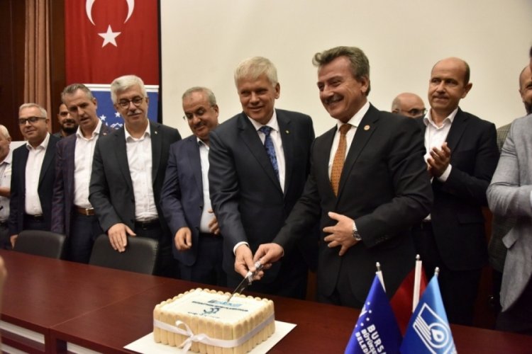 Buski 33'&uuml;nc&uuml; yılını kutluyor