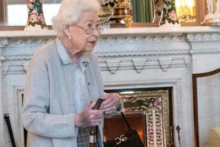 Krali&ccedil;e Elizabeth tıbbi g&ouml;zetimde tutuluyor