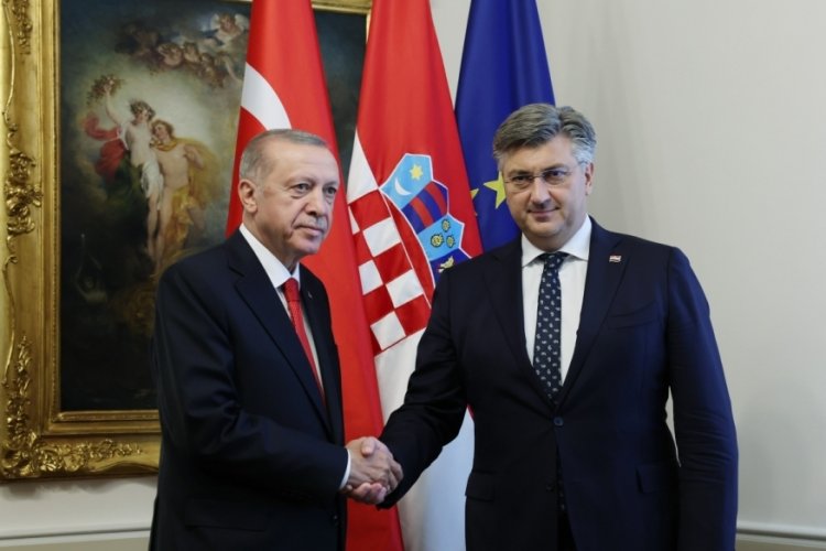 Cumhurbaşkanı Erdoğan, Plenkovi&ccedil; ile bir araya geldi