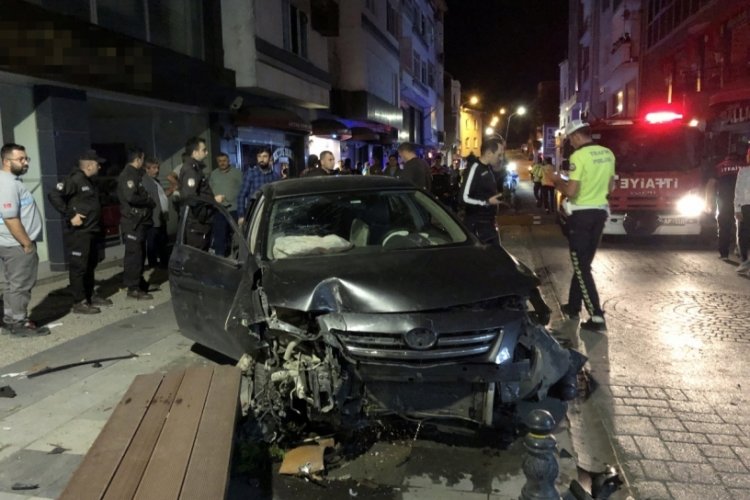 Sinop'ta kaza: Cadde savaş alanına d&ouml;nd&uuml;