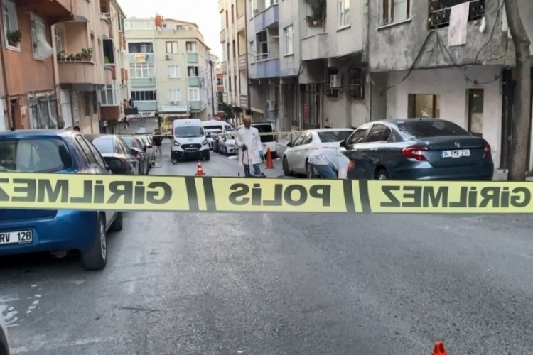 İstanbul'da kuyumcu kuryesine silahlı saldırı d&uuml;zenlendi