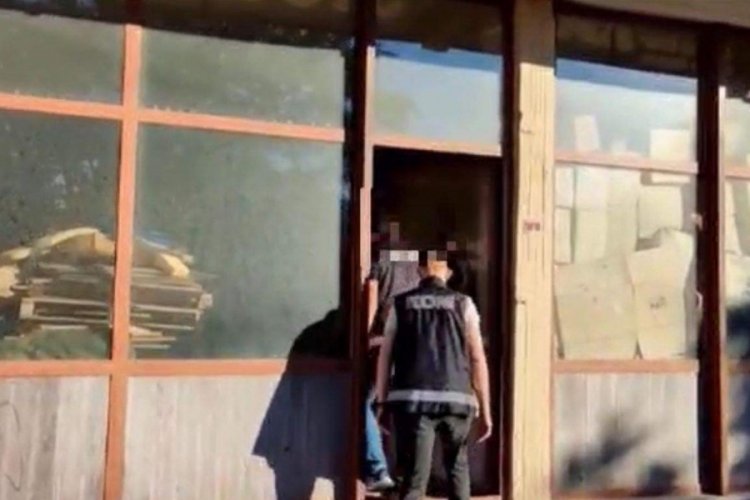 Tekirdağ'da sahte ve ka&ccedil;ak i&ccedil;ki baskını