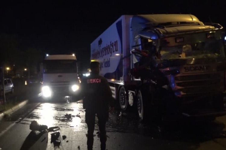 &Ccedil;orum'da tanker ile tır &ccedil;arpıştı