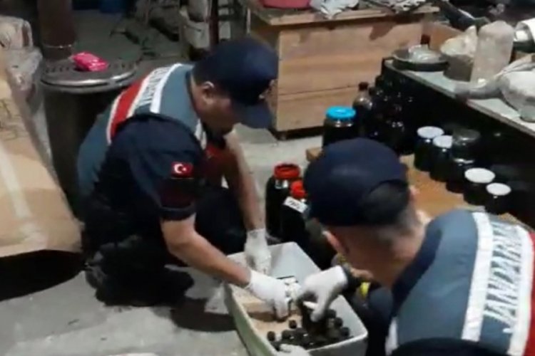 Kastamonu'da operasyon d&uuml;zenlenen evden &ccedil;ıkanlar şoke etti