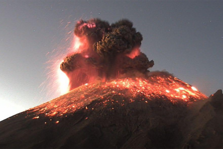 Popocatepetl Yanardağı'nda 11 g&uuml;nde 6 patlama