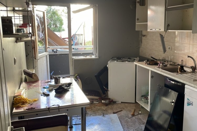 Kocaeli'de bir apartmanda doğal gaz patlaması meydana geldi