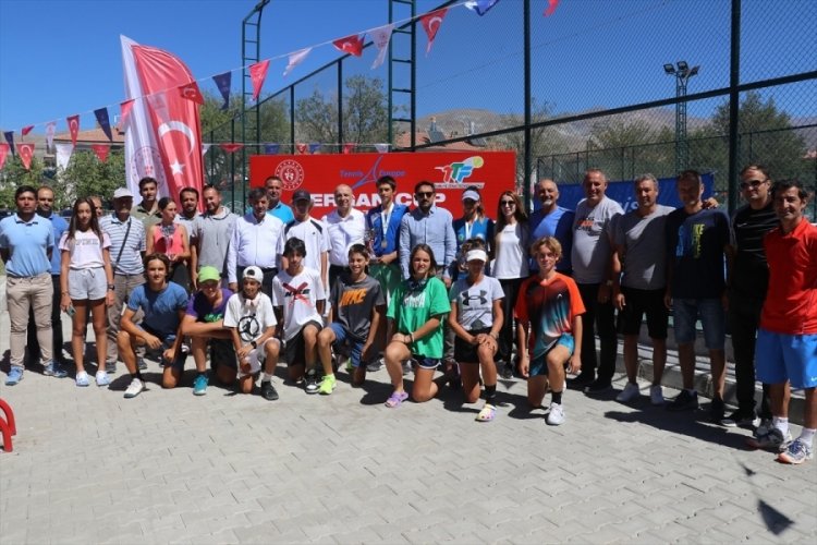 Uluslararası Erzincan Ergan Cup Tenis Turnuvası tamamlandı