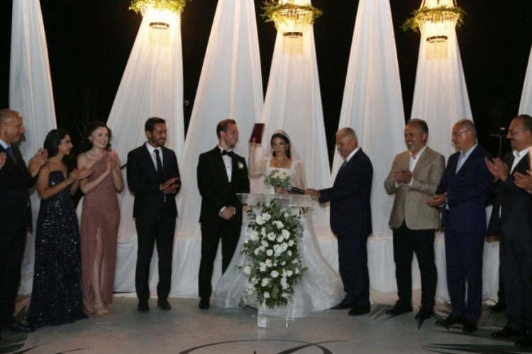 Vali Canbolat ve Binali Yıldırım nikah t&ouml;renine katıldı