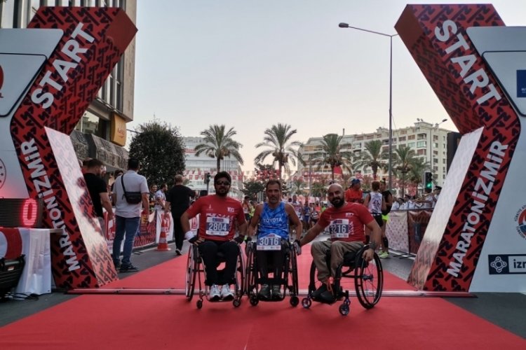 9 Eyl&uuml;l İzmir Yarı Maratonuna rekor katılım