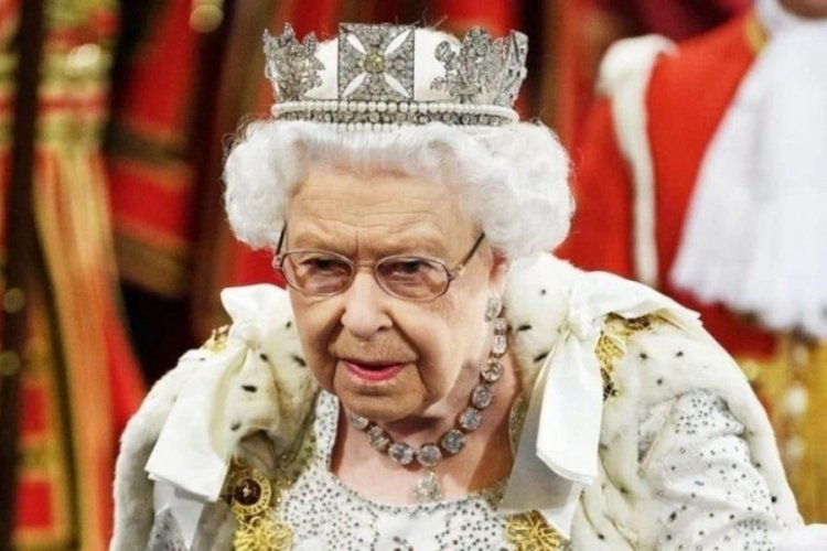 Krali&ccedil;e 2. Elizabeth'in &ouml;l&uuml;m&uuml; sebebiyle Pakistan'da ulusal yas ilan edildi