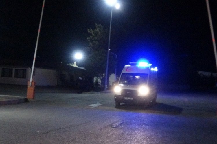 &nbsp;Fabrikada &ccedil;ıkan yangında 3 iş&ccedil;i dumandan zehirlendi