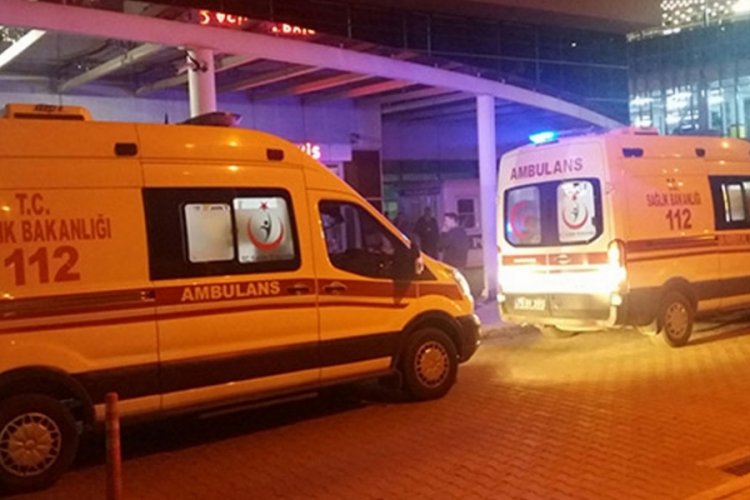 Gaziantep'te d&uuml;ğ&uuml;n yemeğinden zehirlenen 82 kişi hastaneye kaldırıldı