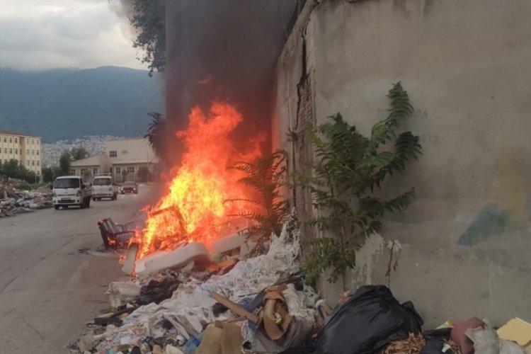 Bursa'da korku dolu anlar! Hurdacılar Sitesi'nde...