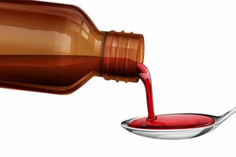 &Ccedil;ocuk &ouml;l&uuml;mlerinin ardından parasetamol satışı yasaklandı