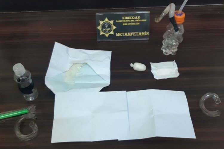 &nbsp;Polisin durdurduğu ara&ccedil;ta uyuşturucu ile yakalandı