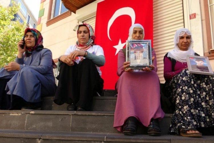Diyarbakır'da evlat n&ouml;beti bin 107'nci g&uuml;n&uuml;nde