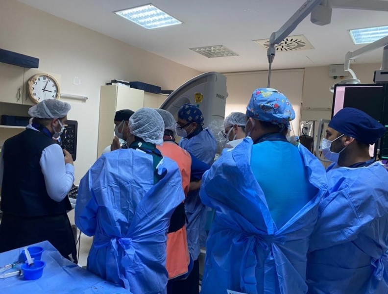 Edirne'de doktorlar kalp hastasına nefes oldu