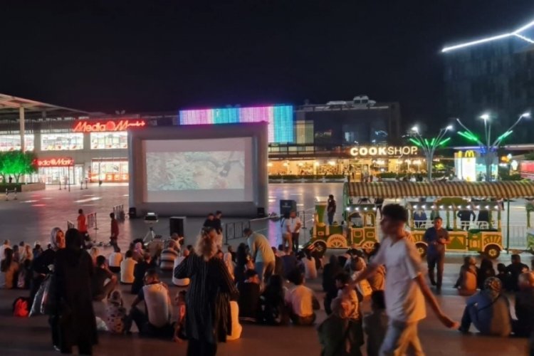 Bursa'da yapılan 'Yed-İ Velayet 7 Vilayet Kısa Film Festivali'nin halk g&ouml;sterimleri sona erdi
