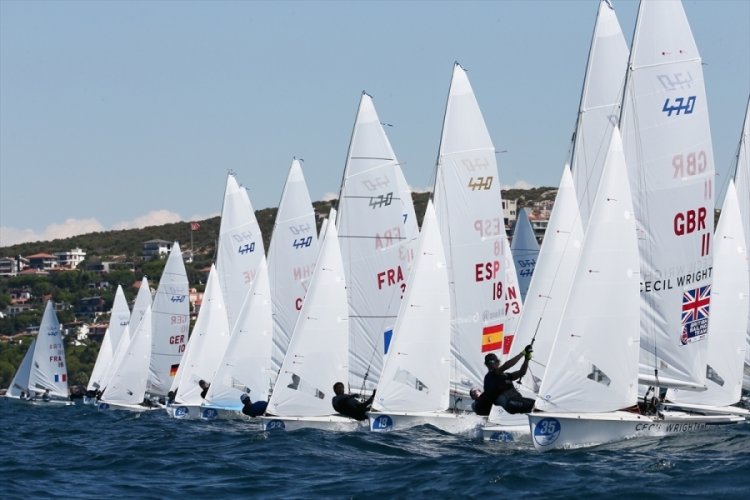 İzmir'de 470 Avrupa Yelken Şampiyonası başladı