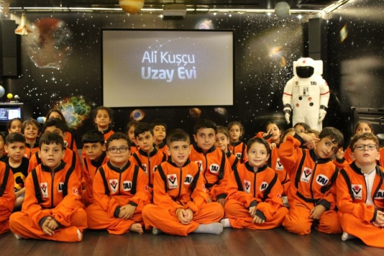 Uzay eğitimleri başladı! T&uuml;m T&uuml;rkiye'den kayıt alınıyor