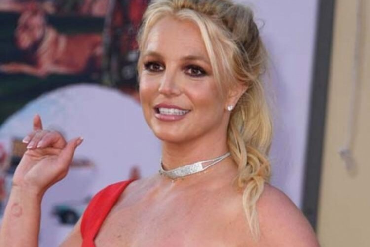 Britney Spears bir daha sahneye &ccedil;ıkmayacağını duyurdu