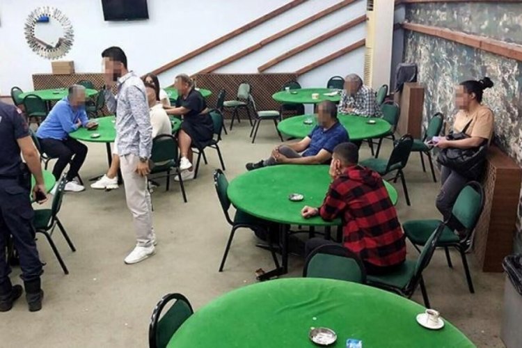 İzmir'de kumar operasyonu