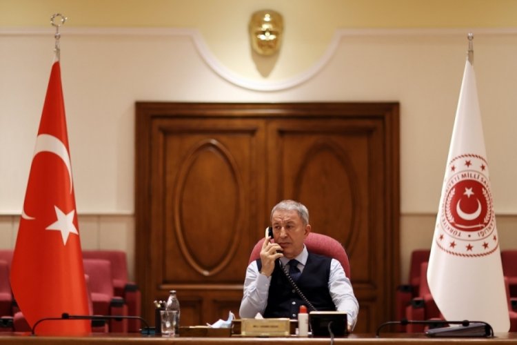 Bakan Akar, Ukrayna Savunma Bakanı ve Altyapı Bakanı ile g&ouml;r&uuml;şt&uuml;