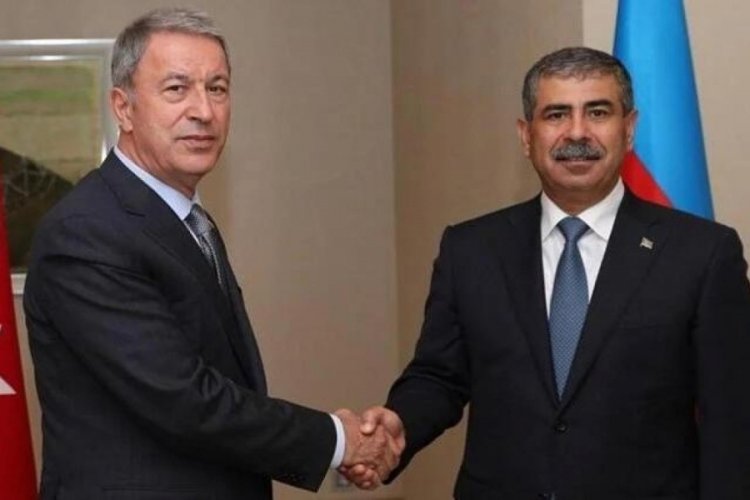 Bakan Akar, Azerbaycan Savunma Bakanı ile g&ouml;r&uuml;şt&uuml;