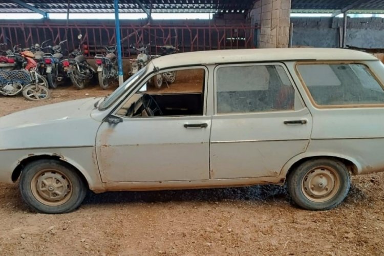 Aksaray'da sahte plakalı ara&ccedil;ta alkoll&uuml; yakalandı