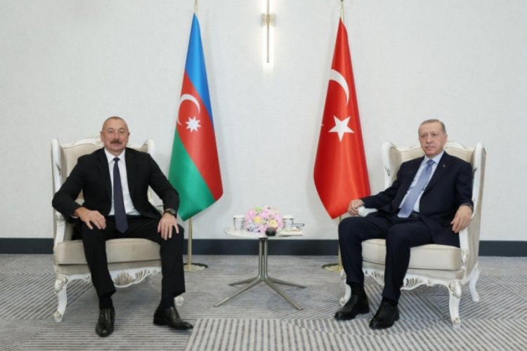 Cumhurbaşkanı Erdoğan ve Aliyev, &Ouml;zbekistan'da bir araya geldi