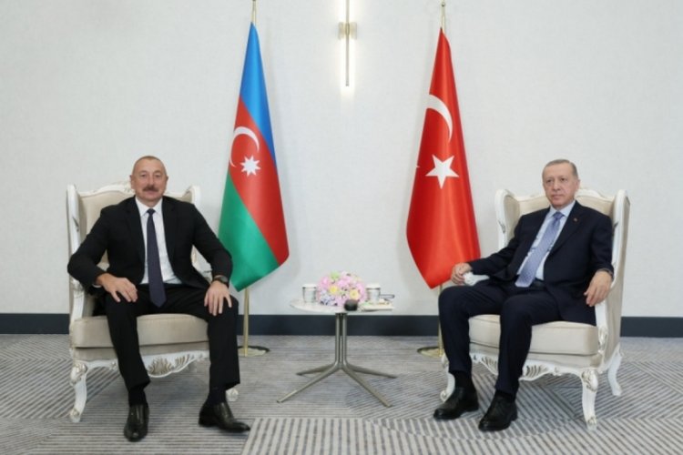 Erdoğan &Ouml;zbekistan'da Aliyev ile g&ouml;r&uuml;şt&uuml;