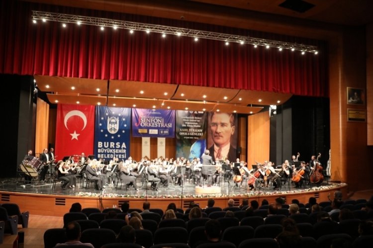 Amirov doğumunun 100'&uuml;nc&uuml; yılında 23. T&Uuml;RKSOY Opera G&uuml;nlerinde anıldı