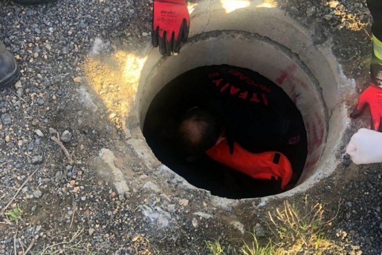 A&ccedil;ık kalan r&ouml;gardan &ccedil;ukura d&uuml;şt&uuml;