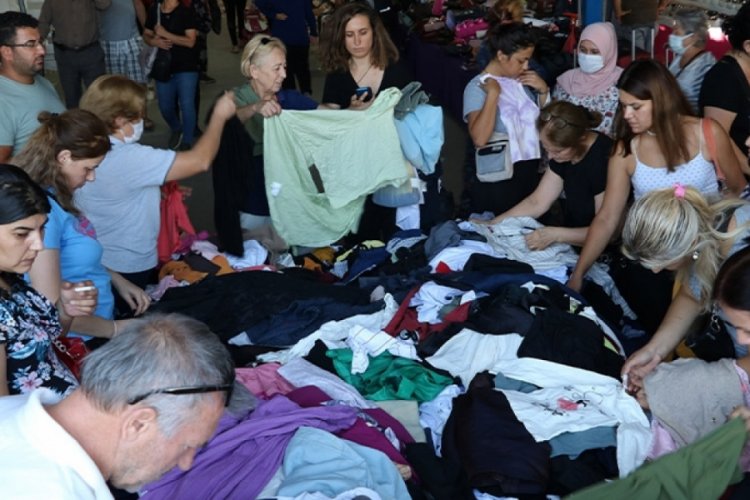 Bulgar vatandaşlar alışveriş i&ccedil;in Edirne'ye akın ediyor